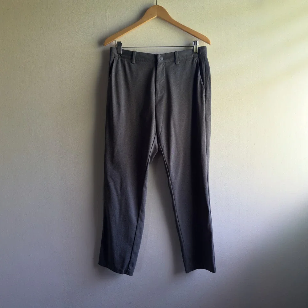 Uniqlo Gray Kando Trousers Mens Stretch Performance Dress Pants Size M